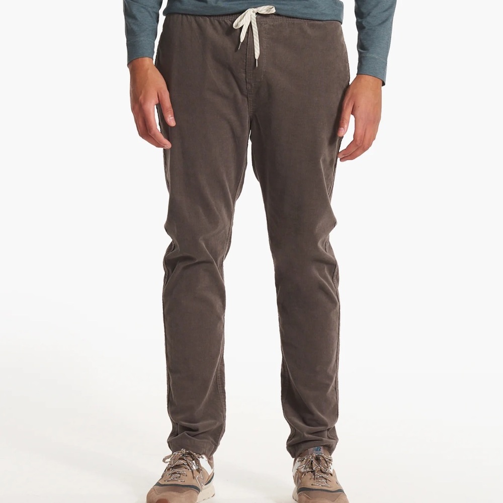 Men's Vuori Optimist Pants in Charcoal